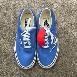 NWT Periwinkle Classic Vans Women’s size 8.5